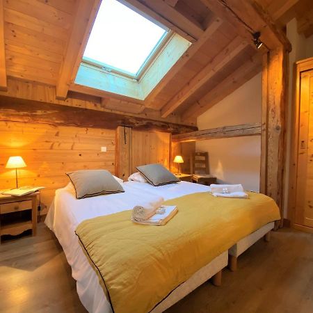 Chalet In Morzine Sleeping 12 With Sauna Bagian luar foto