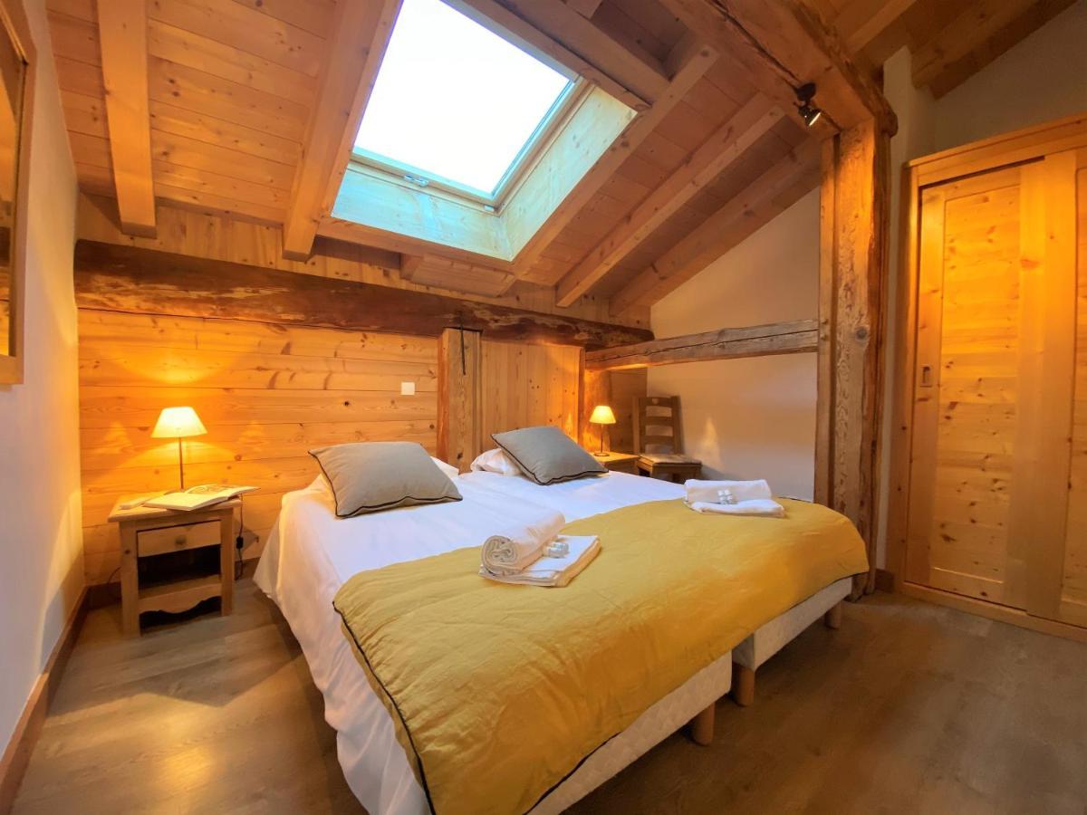 Chalet In Morzine Sleeping 12 With Sauna Bagian luar foto