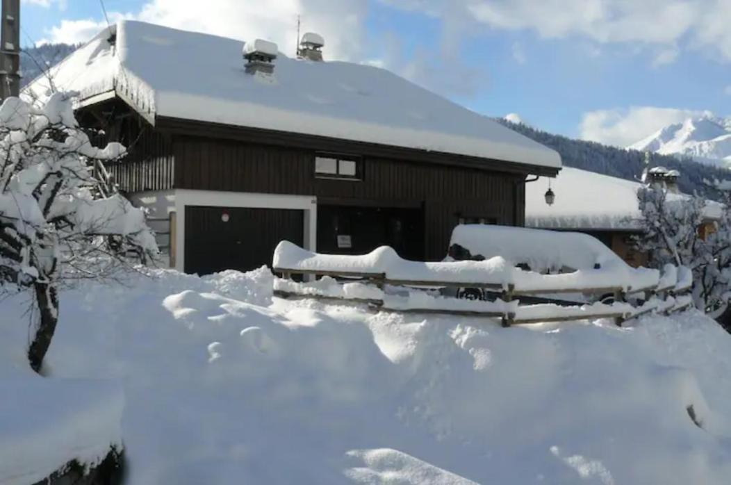 Chalet In Morzine Sleeping 12 With Sauna Bagian luar foto