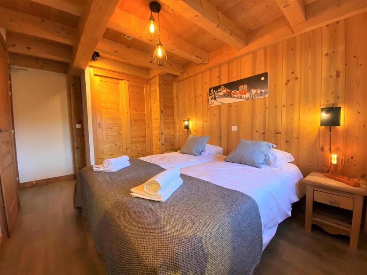 Chalet In Morzine Sleeping 12 With Sauna Bagian luar foto